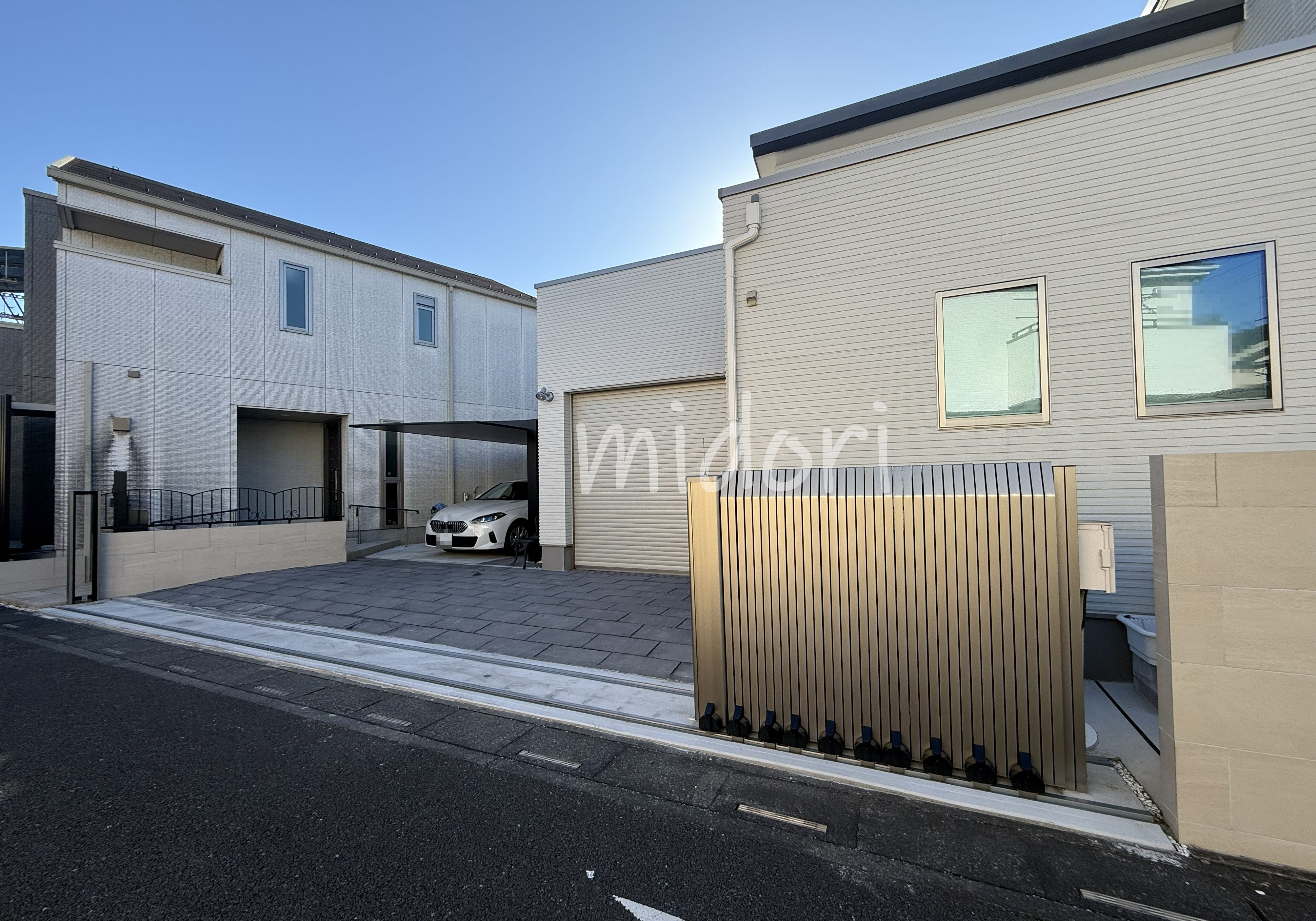 全体です！電動のカーテンゲートつけました！